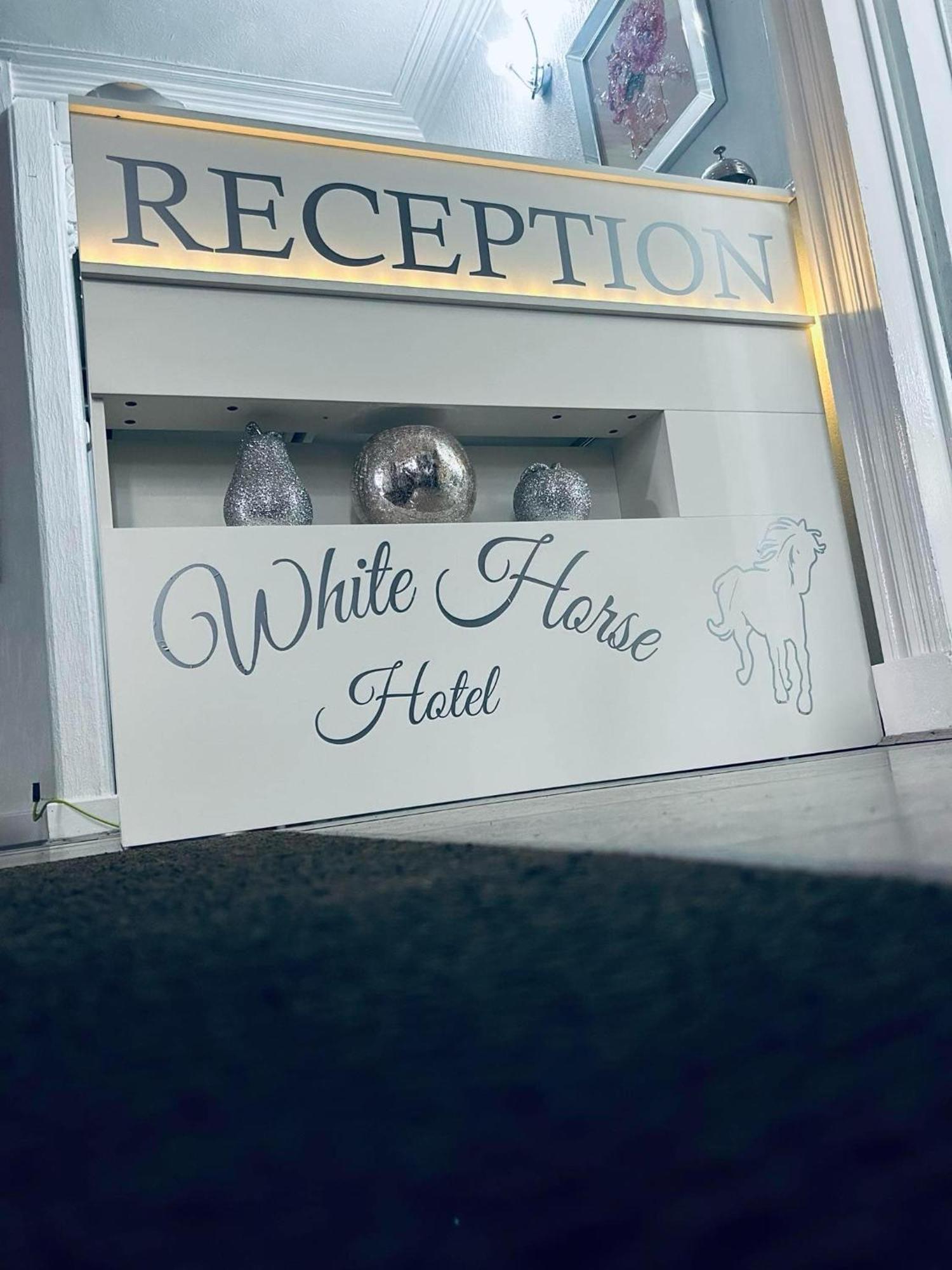 White Horse Hotel Strichen Zewnętrze zdjęcie