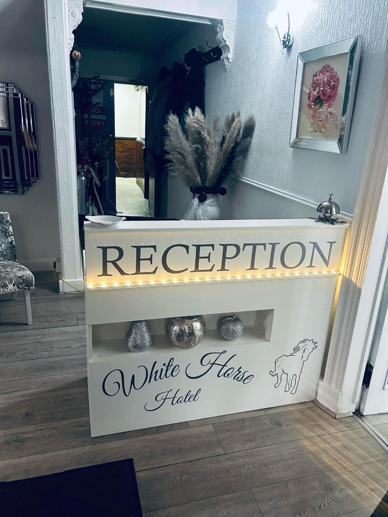 White Horse Hotel Strichen Zewnętrze zdjęcie
